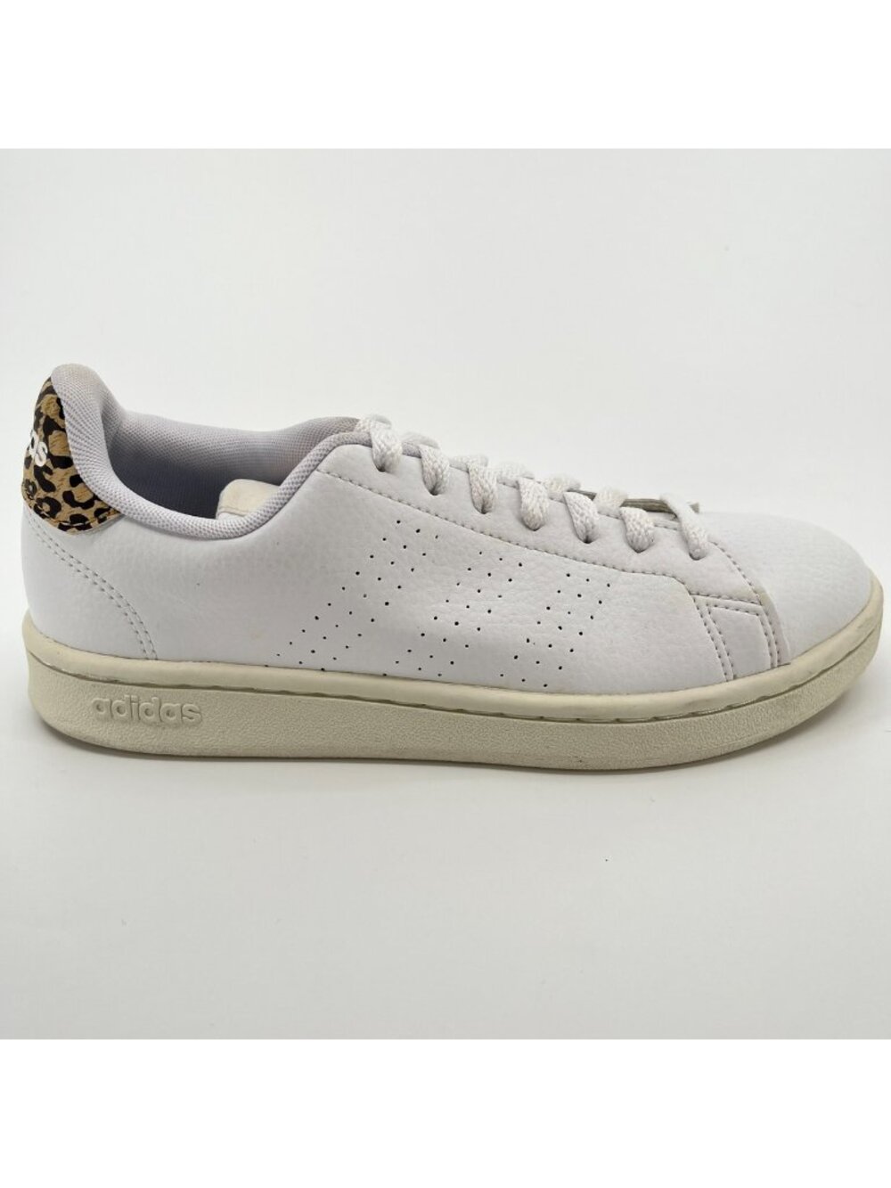 Adidas Advantage Womens Size 6.5 White Leopard Athletic Leather Shoes Sneakers